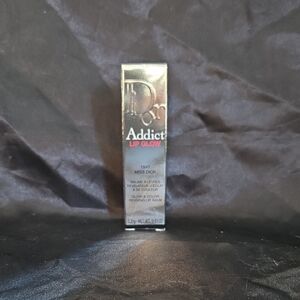 Dior Addict Lip Glow in 'Miss Dior' Pink